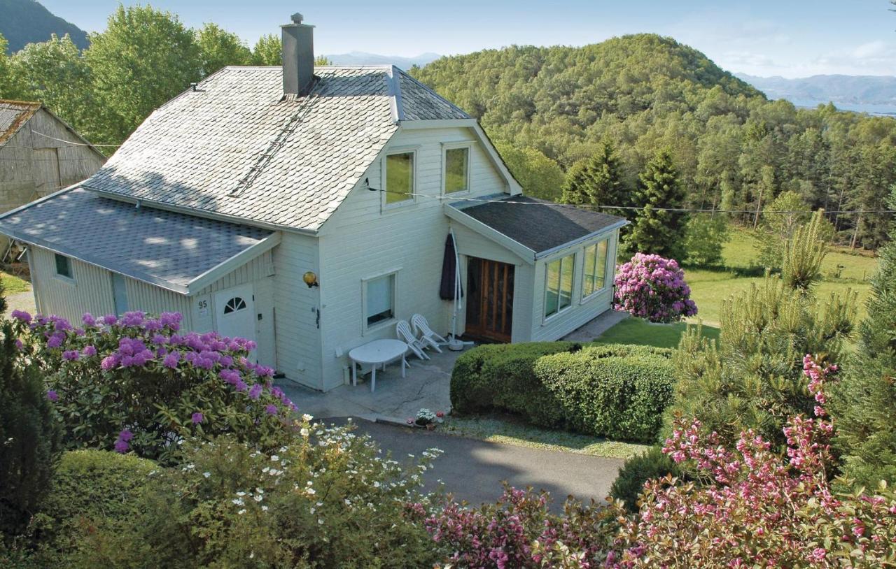 Stunning Home In Tau With House A Mountain View מראה חיצוני תמונה